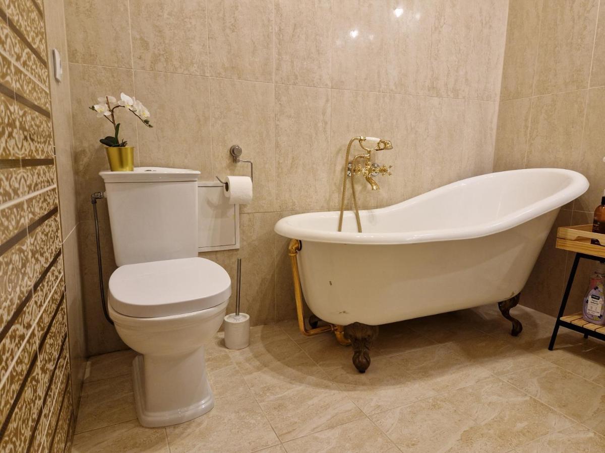 Lovely Apartment In Tallinn Old Town Экстерьер фото