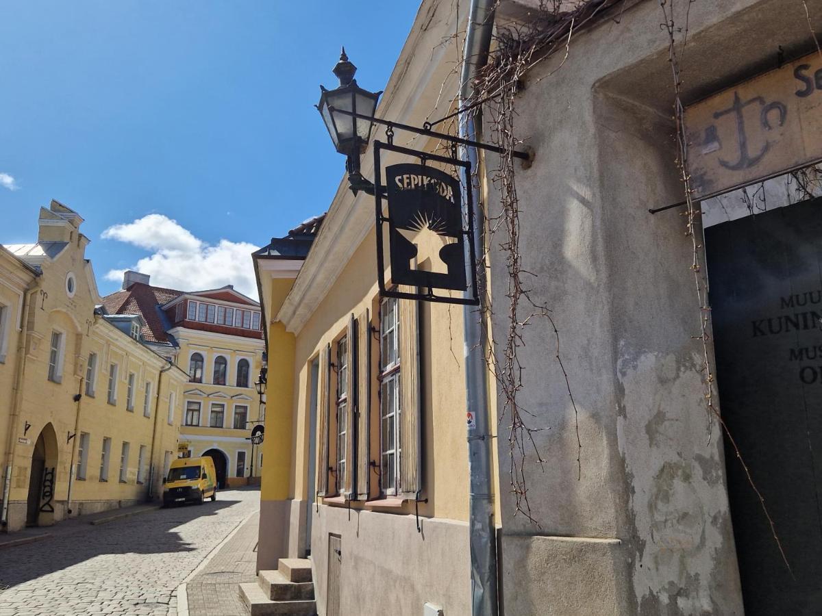 Lovely Apartment In Tallinn Old Town Экстерьер фото